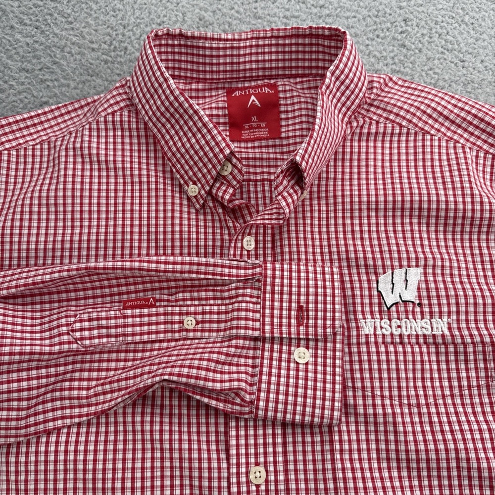 Antigua Shirt Mens XL Red Check Wisconsin Badgers Long Sleeve Button Down